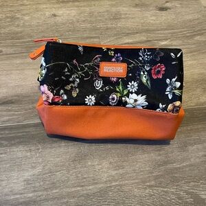 Kenneth Cole Reactions Cosmetic Bag
